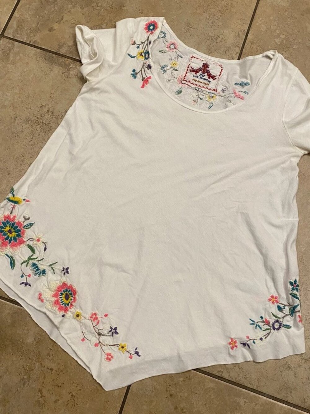 Johnny Was JW Los Angeles White Embroidered Floral Short Sleeve Top S Small - Picture 10 of 15